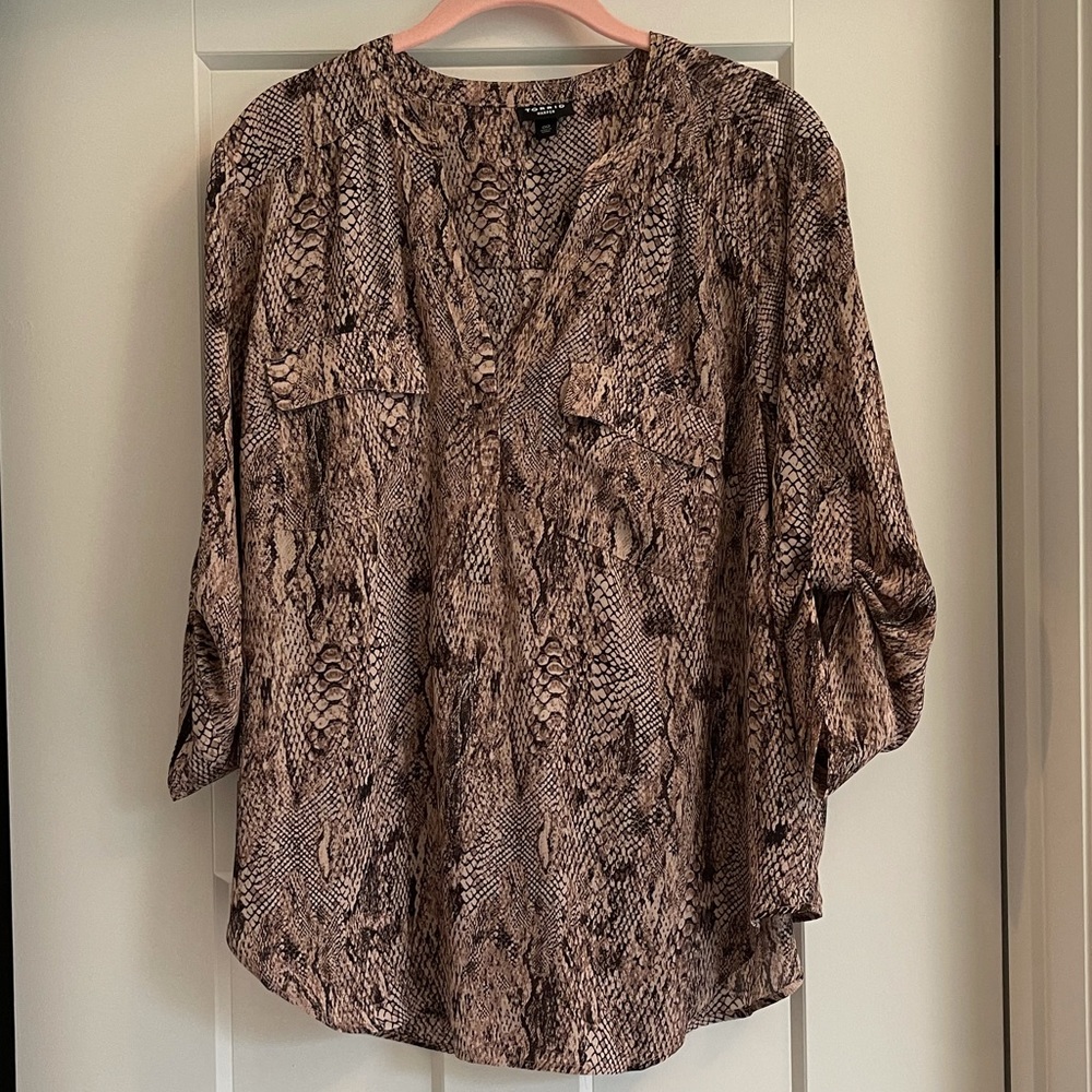 Like new - Torrid Harper blouse - Sz 00